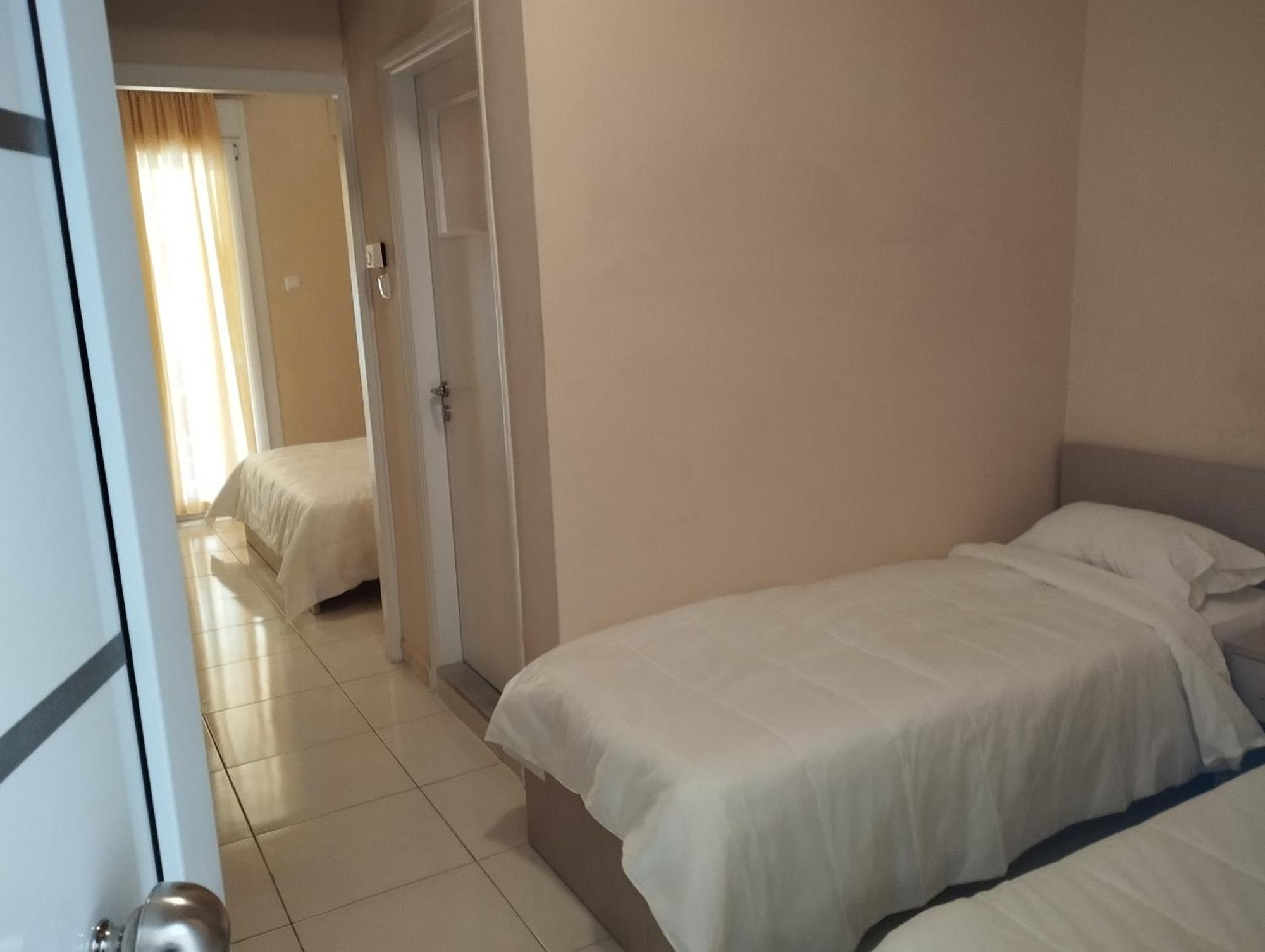 Eleni Kandilari Hotel 2*